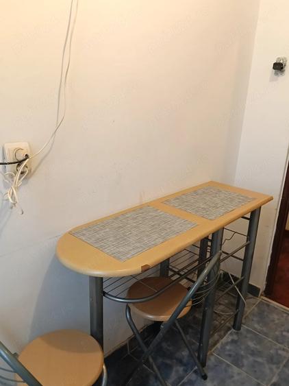 Garsonieră decomandată în Central
