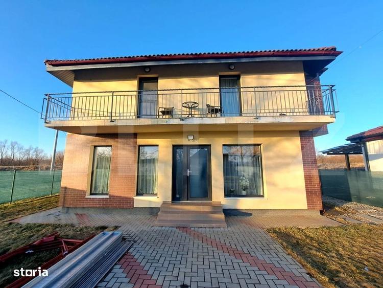 Casă cu 4 camere în Lunca Calnicului