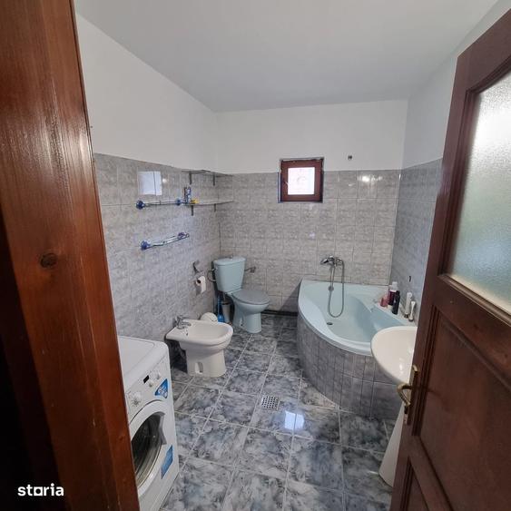 Casă cu 3 camere în Central