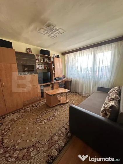 Apartament cu 2 camere decomandat, mobilat în Central