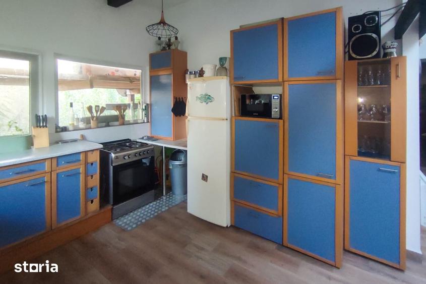 Casă cu 7 camere cu Teren 938 Mp în Chilia Veche