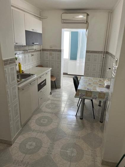 Apartament cu 2 camere decomandat, mobilat în Alexandru cel Bun