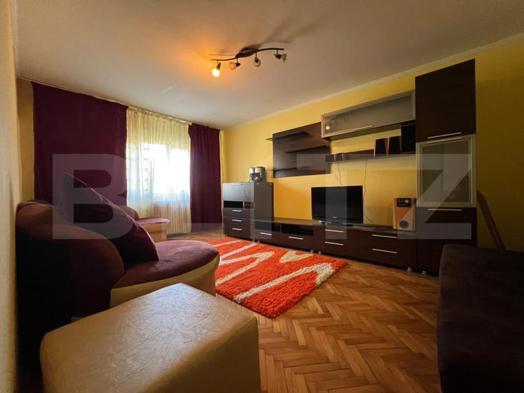 Apartament cu 2 camere decomandat, mobilat în Decebal