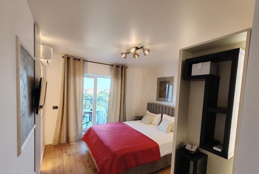 Apartament cu 2 camere decomandat, mobilat în Berceni
