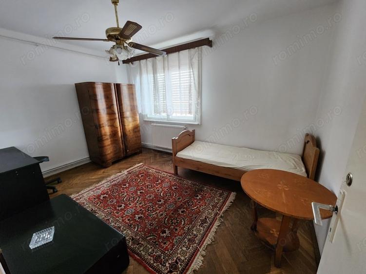 Apartament cu 3 camere decomandat în Bălcescu