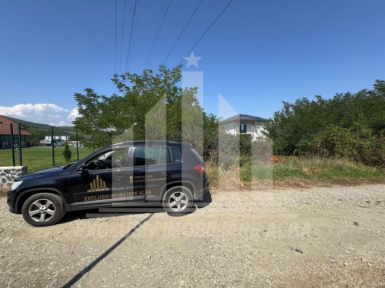 Teren Construcții intravilan de 800 mp, în Nord-Est