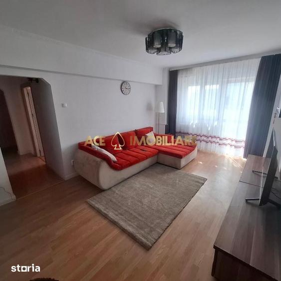 Apartament cu 3 camere, mobilat în Titan