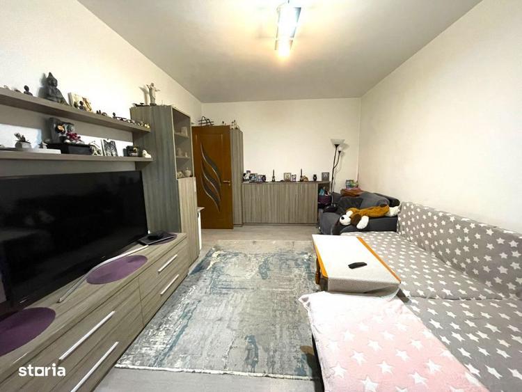Apartament cu 3 camere decomandat, mobilat în Drumul Taberei — fotografia 1