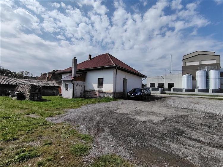 Spațiu comercial, de 92 mp, în Remetea