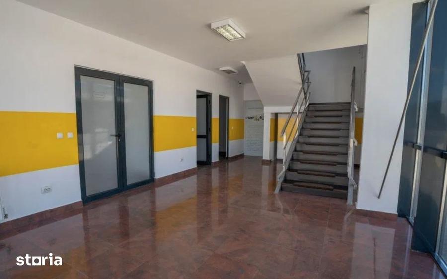 Spațiu comercial, de 592 mp, în Florești