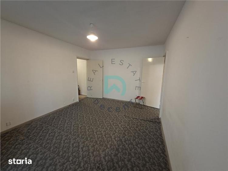 Apartament cu 4 camere în Centrul Civic