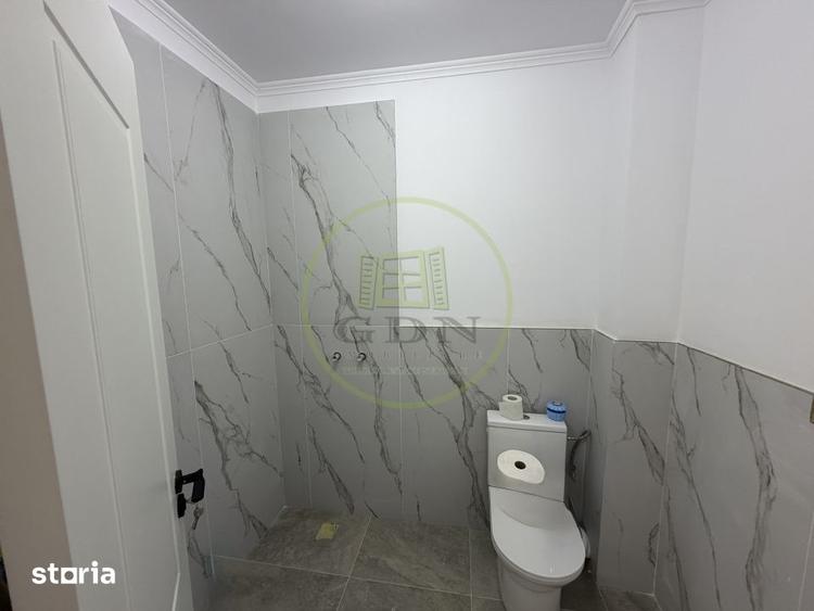 Casă cu 5 camere cu Teren 328 Mp în Cârcea