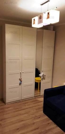 Apartament cu 3 camere decomandat în Ultracentral