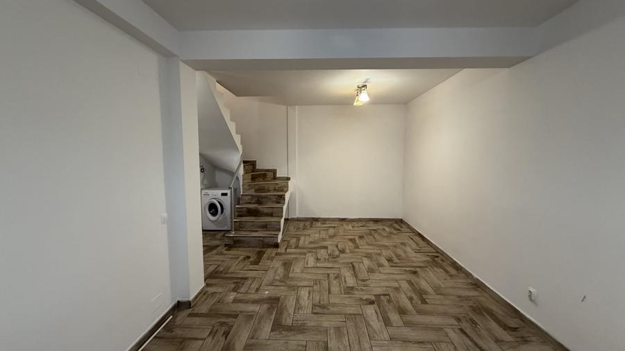 Casă individuală cu 4 camere cu Canalizare în Chiajna