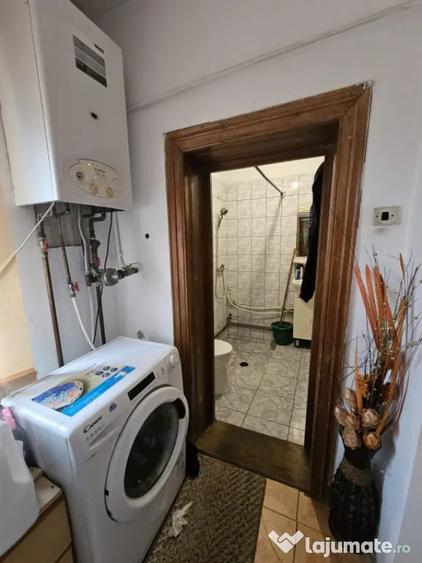 Casă cu 3 camere cu Teren 279 Mp în Brestei