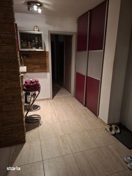 Inchiriez apartament 3 camere decomandat - 7