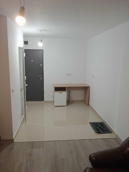 Garsonieră decomandată în Băneasa