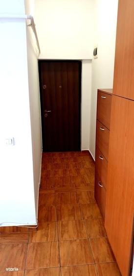 Apartament cu 2 camere în Micro 20