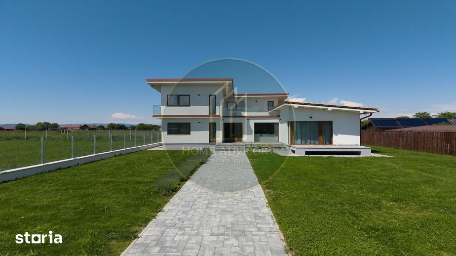Casă cu 6 camere cu Teren 767 Mp în Prejmer