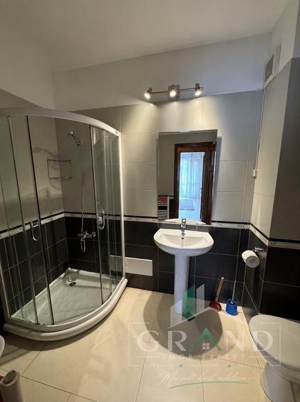 Apartament cu 2 camere decomandat, mobilat în Zorilor