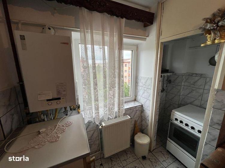 Apartament cu 2 camere decomandat, mobilat în Central