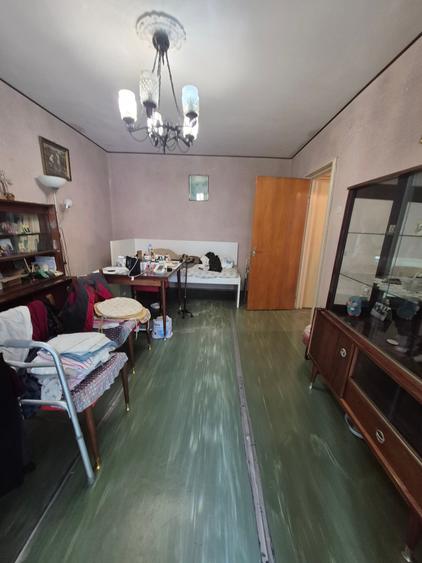 Apartament cu 2 camere decomandat în 1 Decembrie 1918