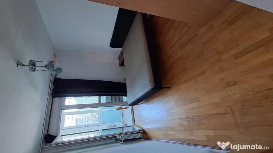 Apartament cu 3 camere semidecomandat în Lujerului