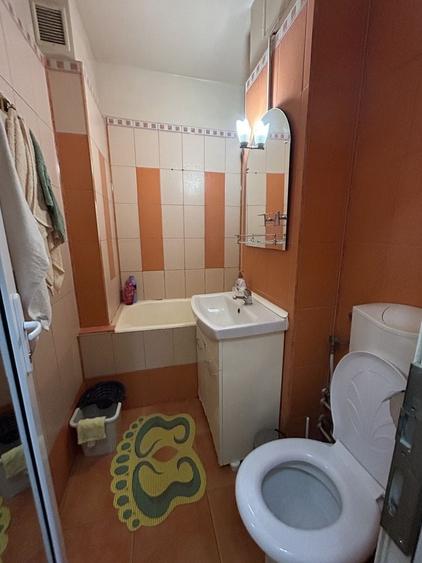 Garsonieră decomandată în Calea București