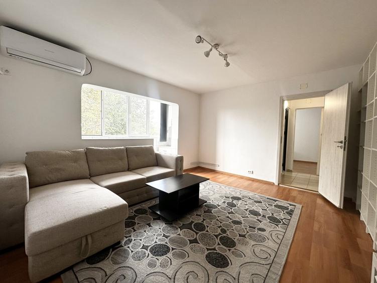 Apartament cu 3 camere semidecomandat, mobilat în Freidorf