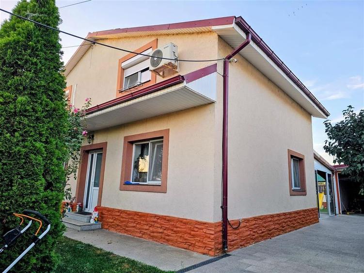 Casă individuală cu 5 camere cu Canalizare în Vărsătura