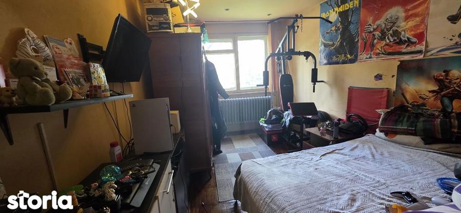 Apartament cu 4 camere decomandat în Tomis Nord