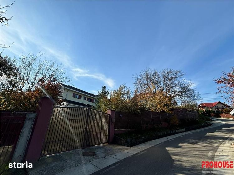 Casă cu 6 camere cu Teren 1100 Mp în Măgura
