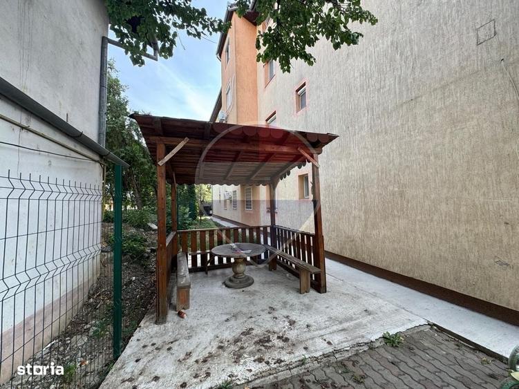 Apartament cu 2 camere în Intim