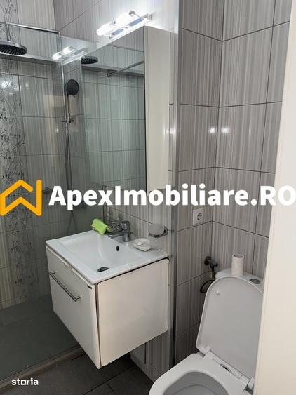Apartament cu 2 camere decomandat în Universitate