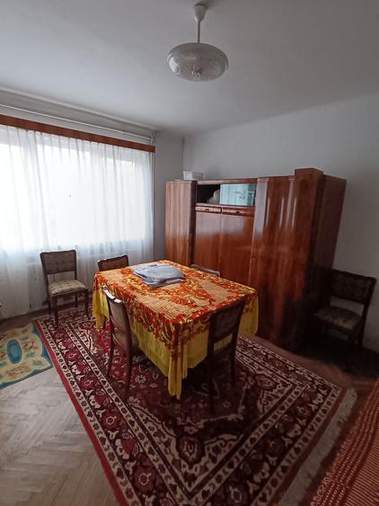Casă individuală cu 5 camere cu Teren 150 Mp în Cantacuzino