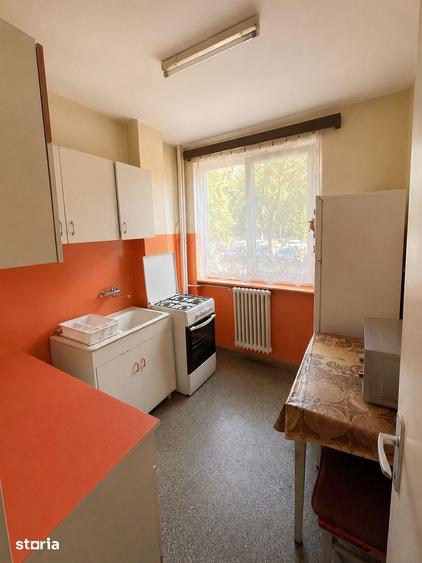 Apartament cu 2 camere nedecomandat în Decebal