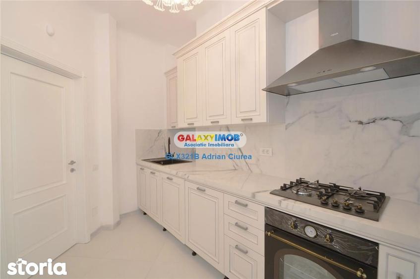 Apartament cu 5 camere în Romană