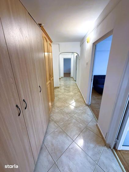 Apartament cu 3 camere decomandat în Cug