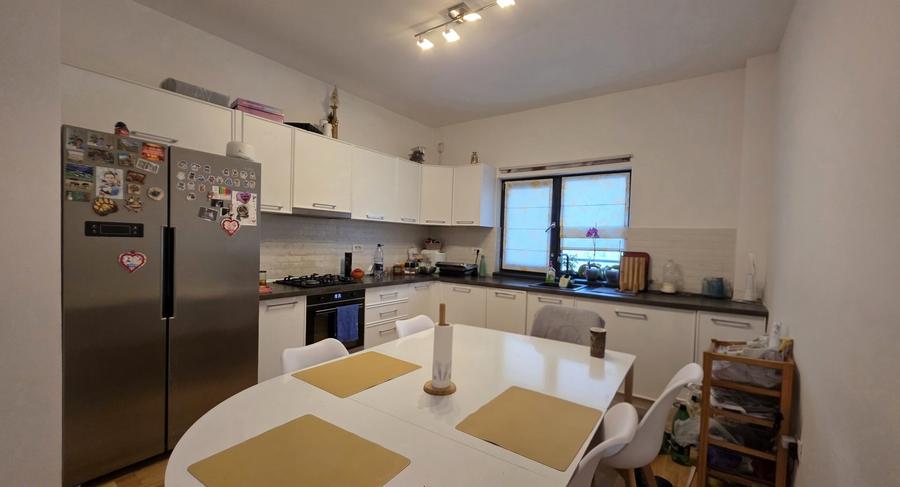 Duplex cu 4 camere cu Canalizare în Dumbrăvița