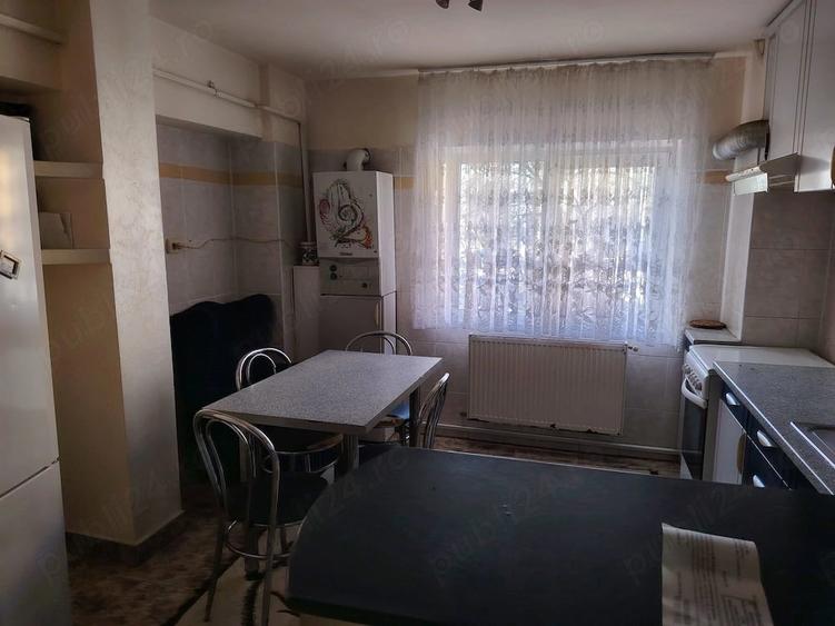 Apartament cu 2 camere decomandat în Exterior Vest