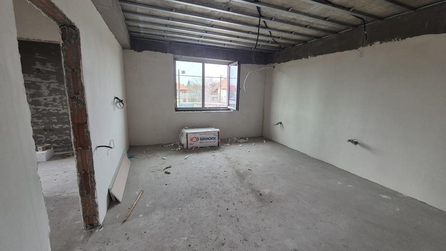 Casă individuală cu 5 camere cu Canalizare în Mogoșoaia