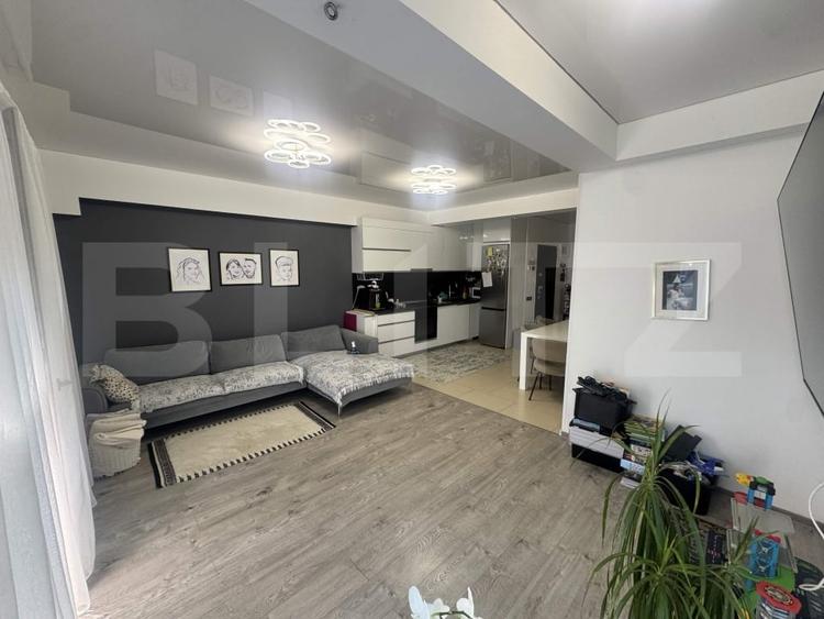 Apartament 3 camere, 73 mp, decomandat, zona Nicolina - 2