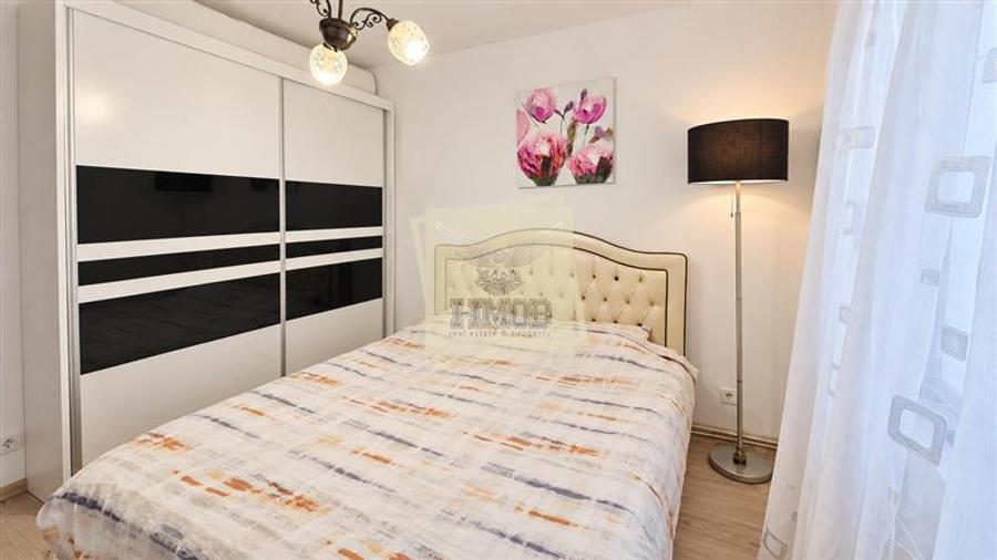Apartament cu 3 camere decomandat, mobilat în Central