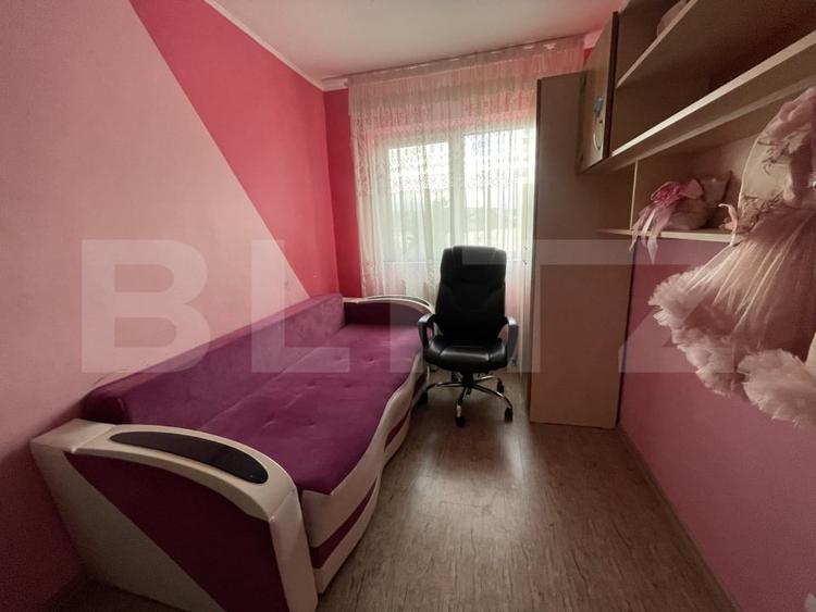 Apartament cu 3 camere decomandat, mobilat în Central