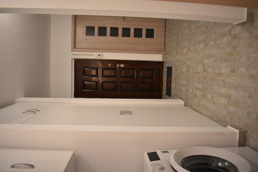 Apartament cu 2 camere decomandat în Apărătorii Patriei