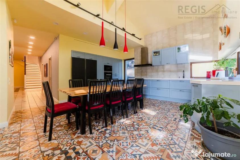 Casă cu 5 camere cu Teren 808 Mp în Noua