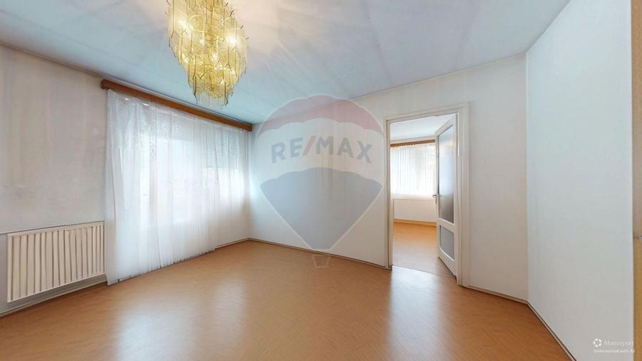Apartament cu 2 camere semidecomandat în Centrul Civic