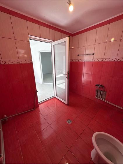 Casă cu 3 camere cu Teren 271 Mp în Valu lui Traian