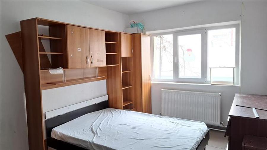 Apartament 2 camere, parter, CT, central - 1