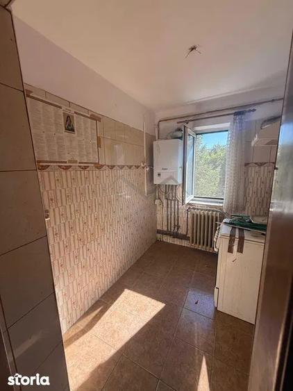Apartament cu 2 camere semidecomandat în Canta